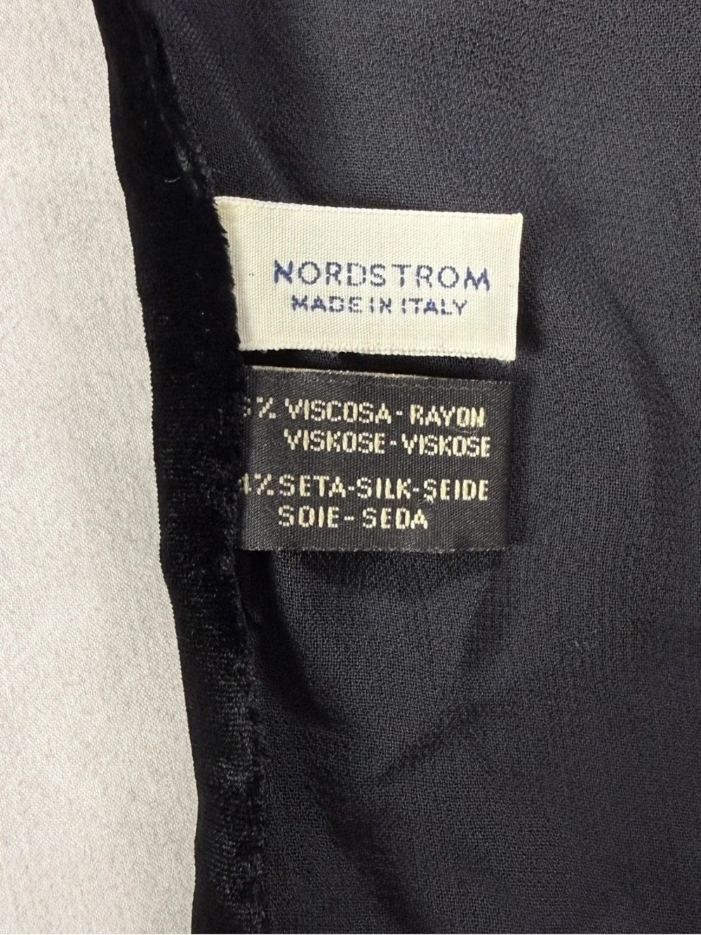 Nordstrom Signature Velvet Scarf Floral Silk Blend Made in Italy Luxury Roses